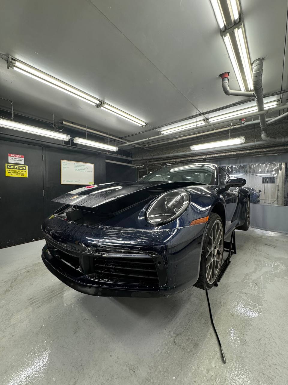Porsche 992 Carrera